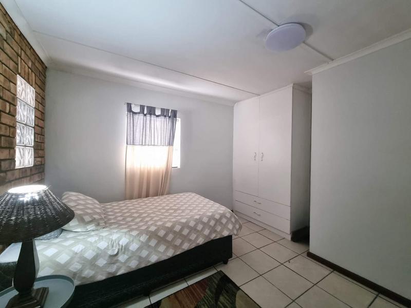 2 Bedroom Property for Sale in Highbury Western Cape